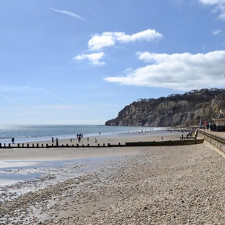 Beachside Bluff Villa Shanklin Bagian luar foto